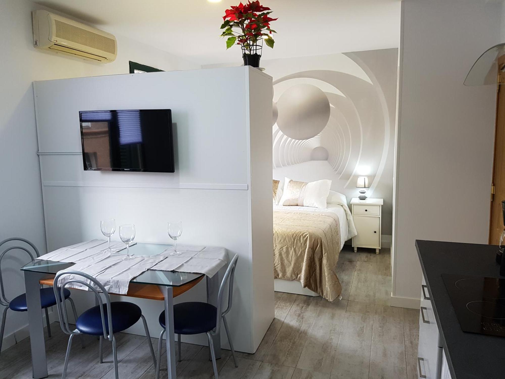 Turisticos Cuenca 3 Aparthotel Madrid Eksteriør bilde